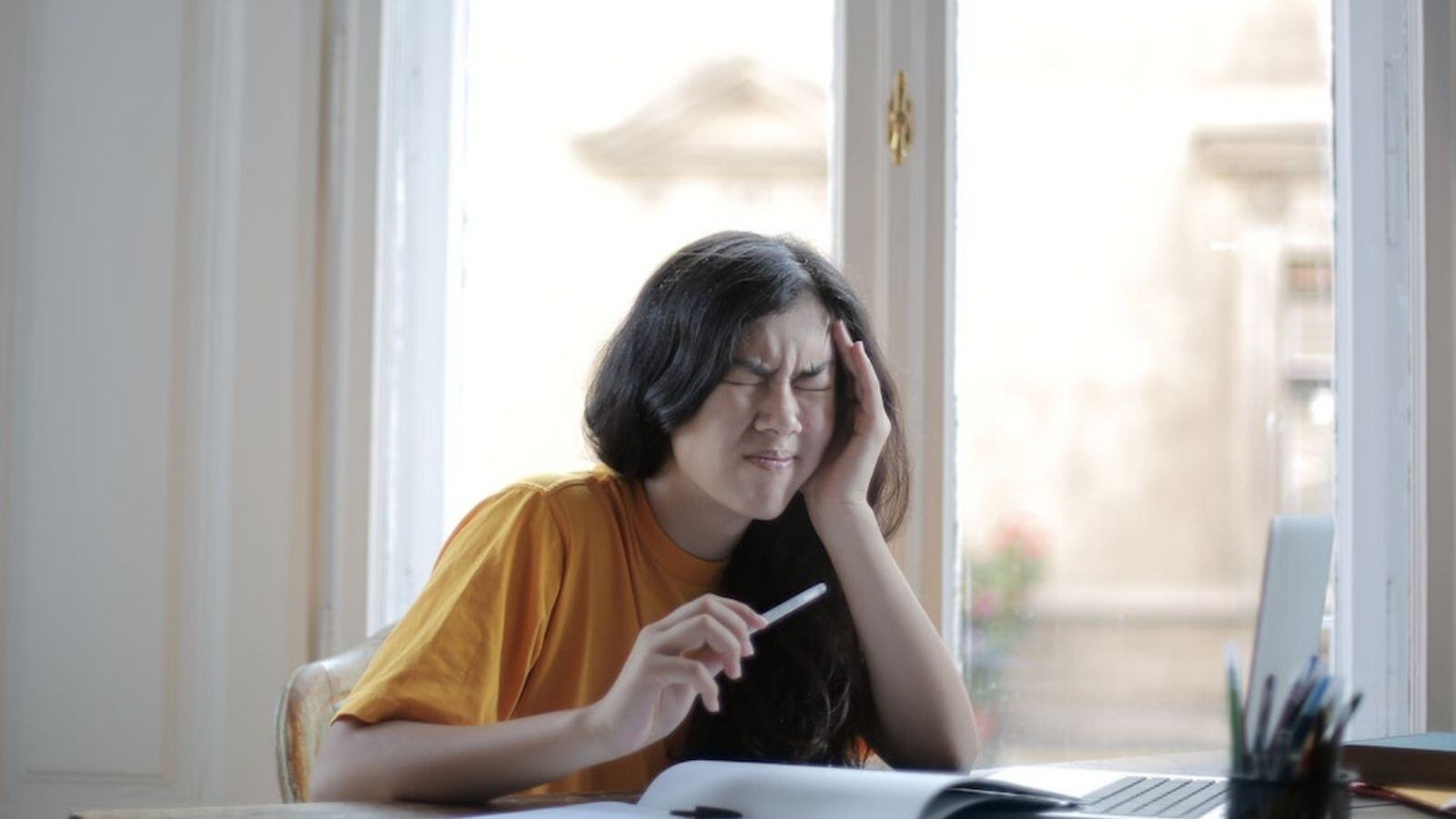 college student with senioritis - college bound academy